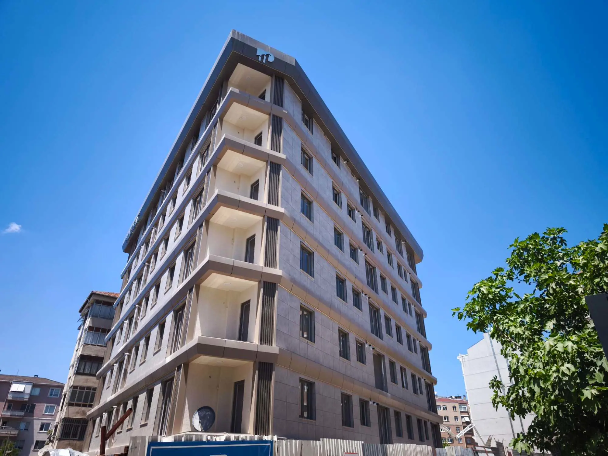 Remax Abc Den Maltepe Çınar Mah’de 2+1 | Balkonlu | Merkezi Isıtma | Krediye Uygun — fotoğraf 3