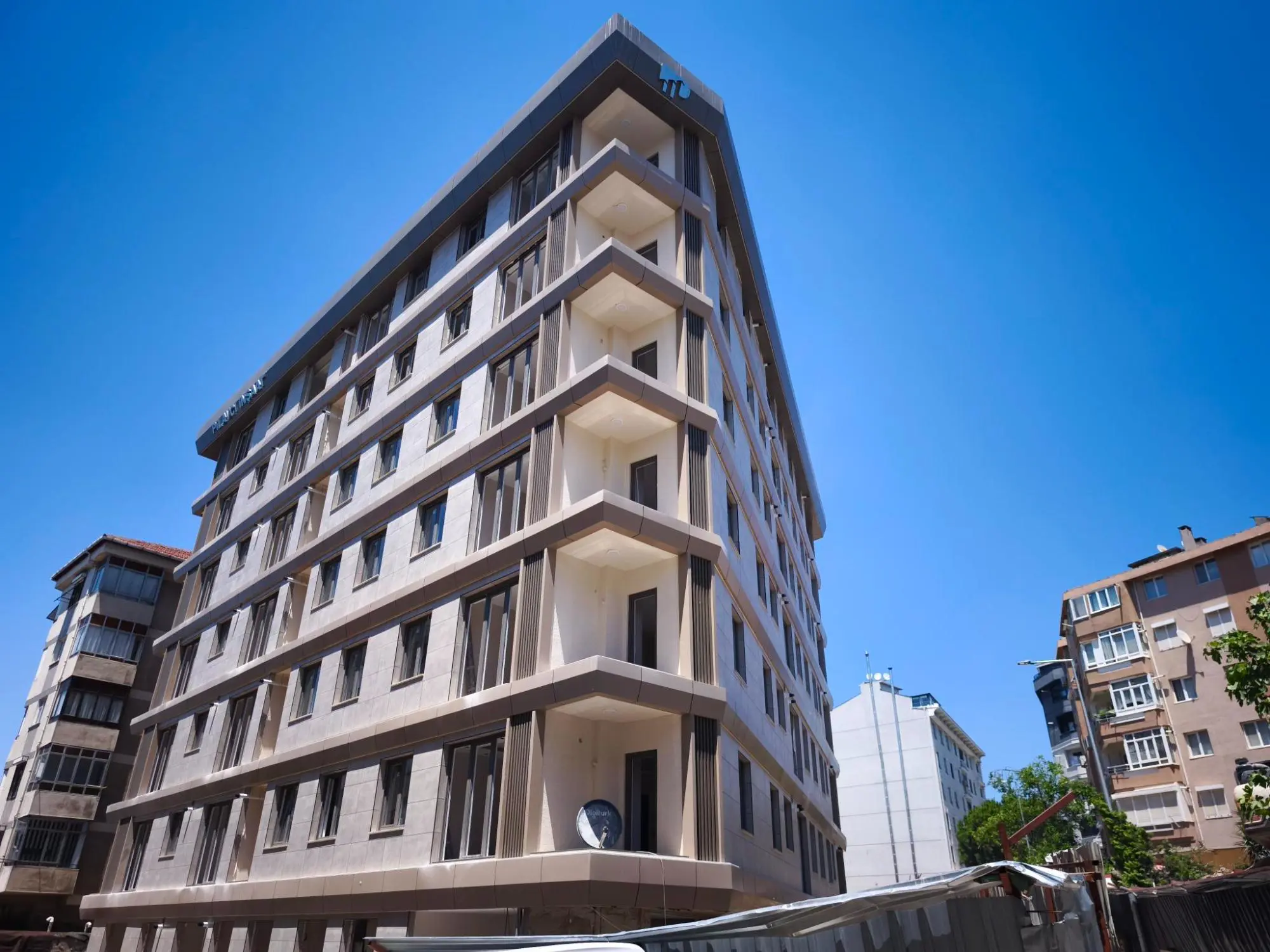 Remax Abc Den Maltepe Çınar Mah’de 2+1 | Balkonlu | Merkezi Isıtma | Krediye Uygun — fotoğraf 2