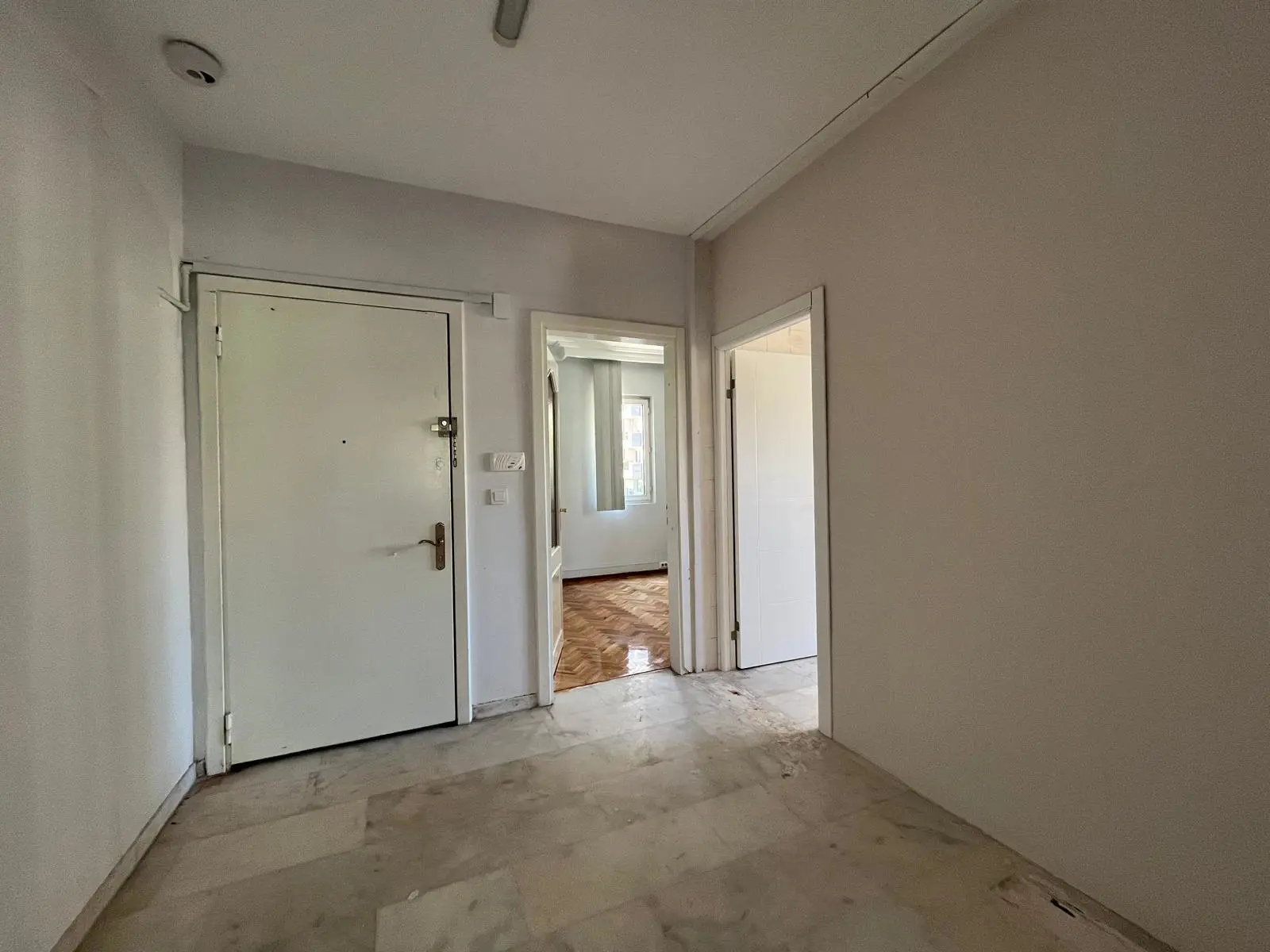 Mınıbüs Caddesı Üzerı Kıralık 4+1 Daıre 180m² - Merkezı Konum — fotoğraf 5