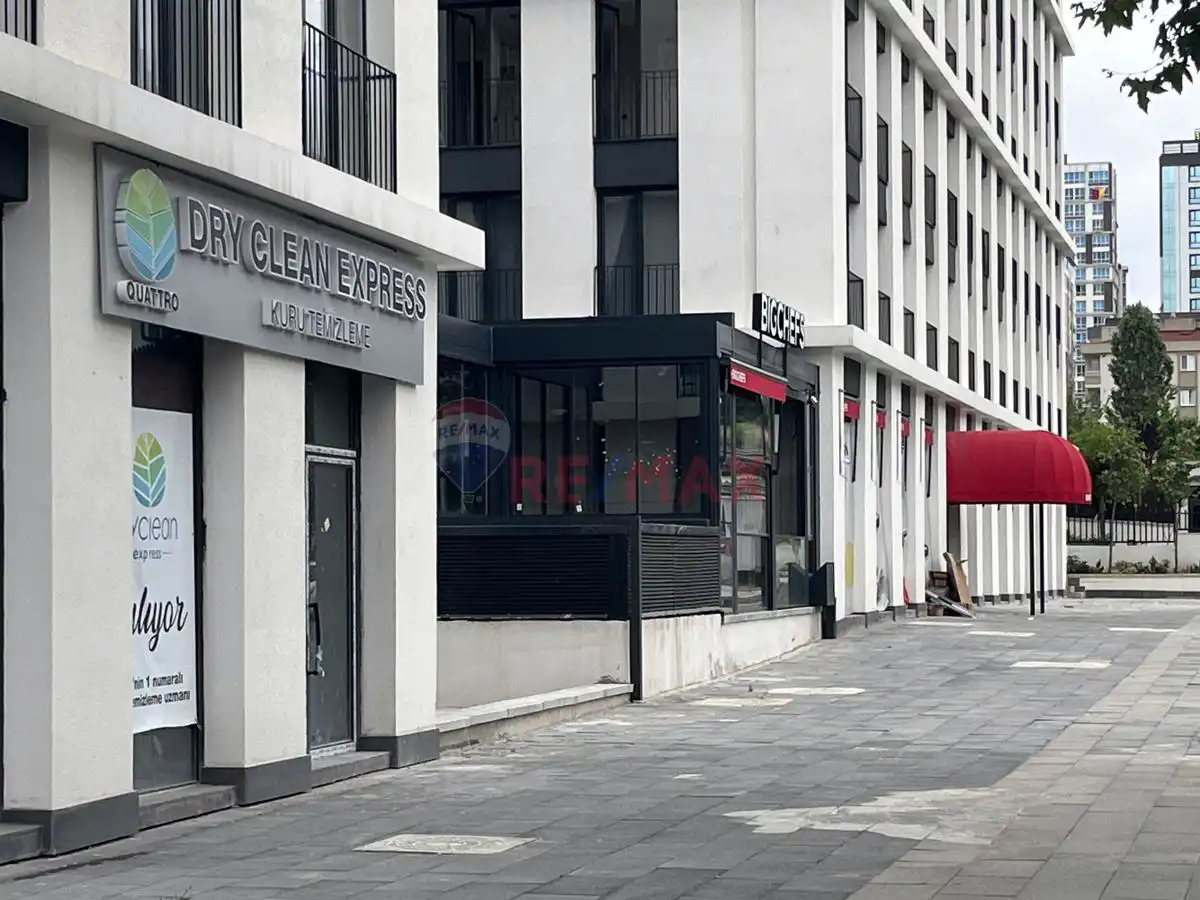 Finans Merkezine Komşu Quattro İstanbul'da Büyük Tip Eşyalı Kiralık 1+1 — fotoğraf 2
