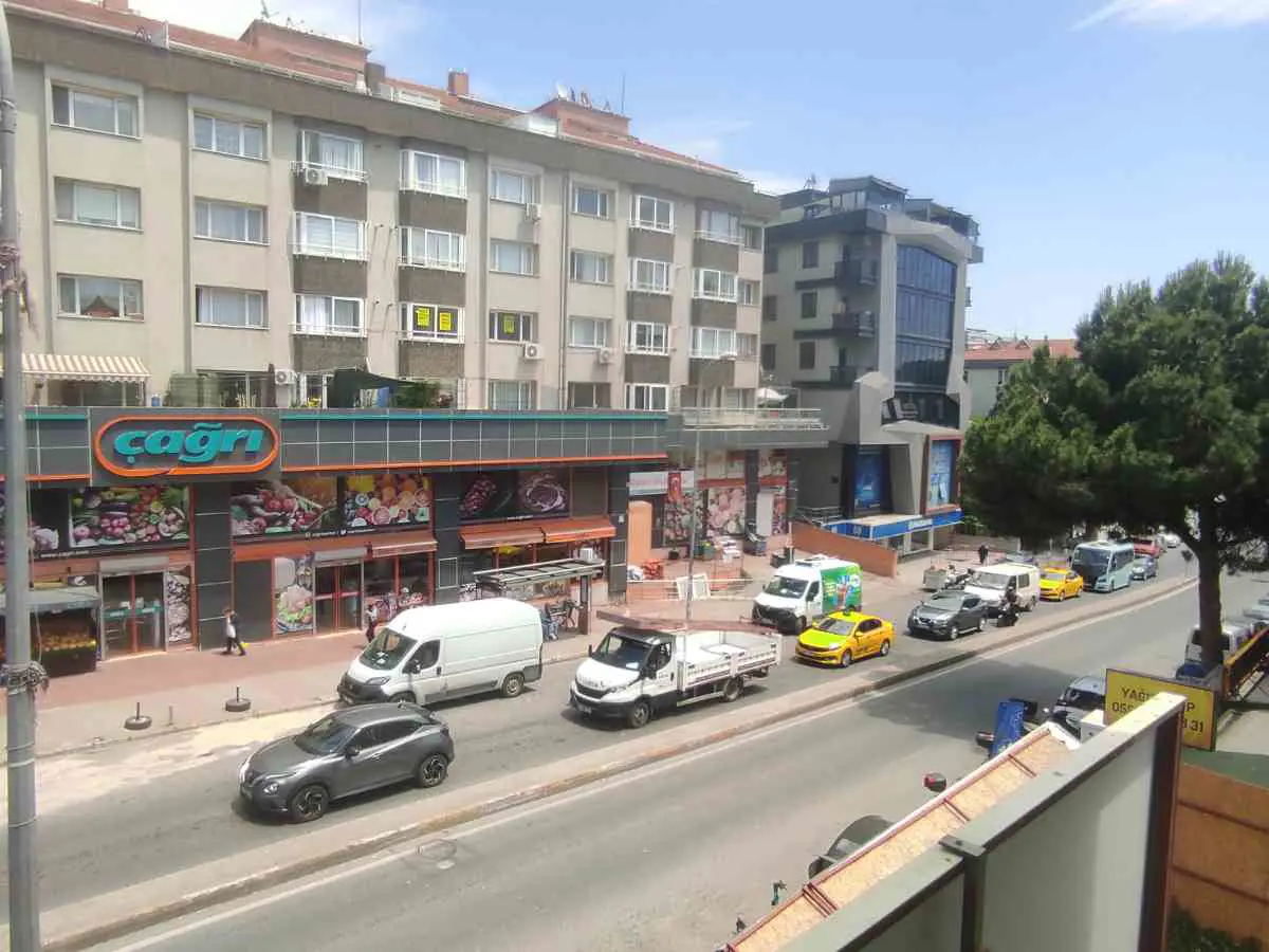 Küçükyalı Minibüs Caddesi Üzeri, Çağrı Market Karşısı 50 M² Kiralık Ofis — fotoğraf 3