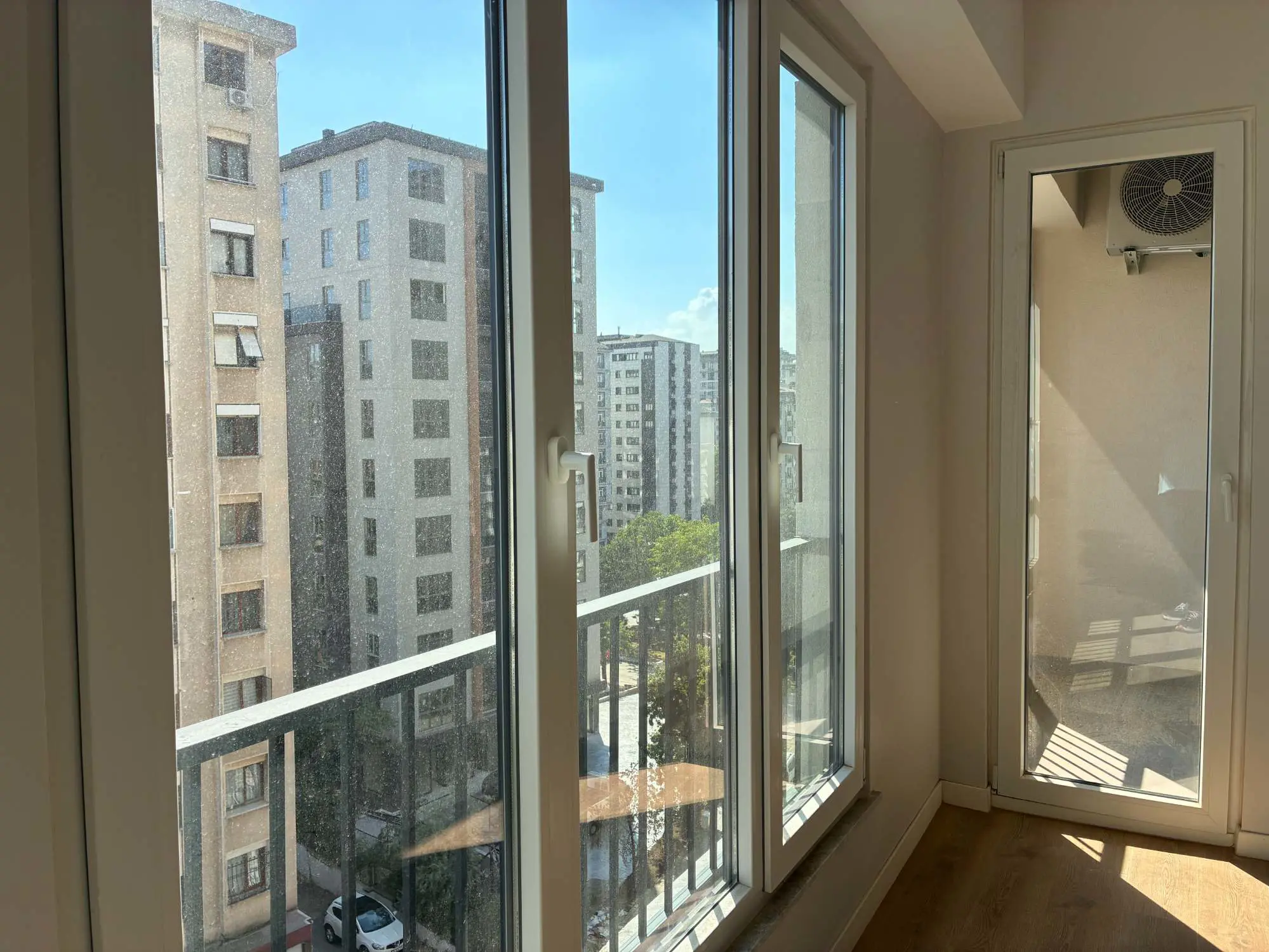Erenköy Minibüs Cad. Kazasker Yeni Binada 2 Banyolu Balkonlu 3+1 Kiralık Daire — fotoğraf 5