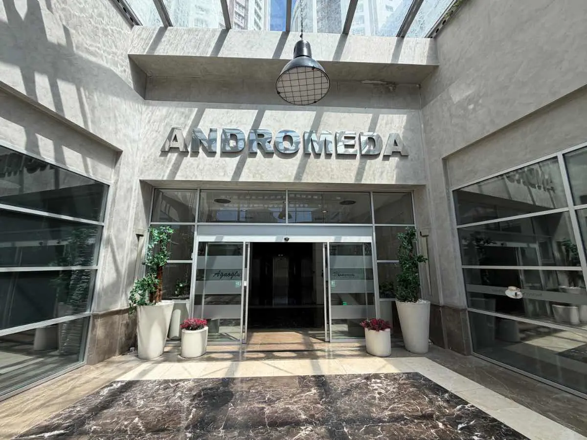 Ataşehir Ağaoğlu Andromeda Sitesi Kare Tip Satılık...... — fotoğraf 2