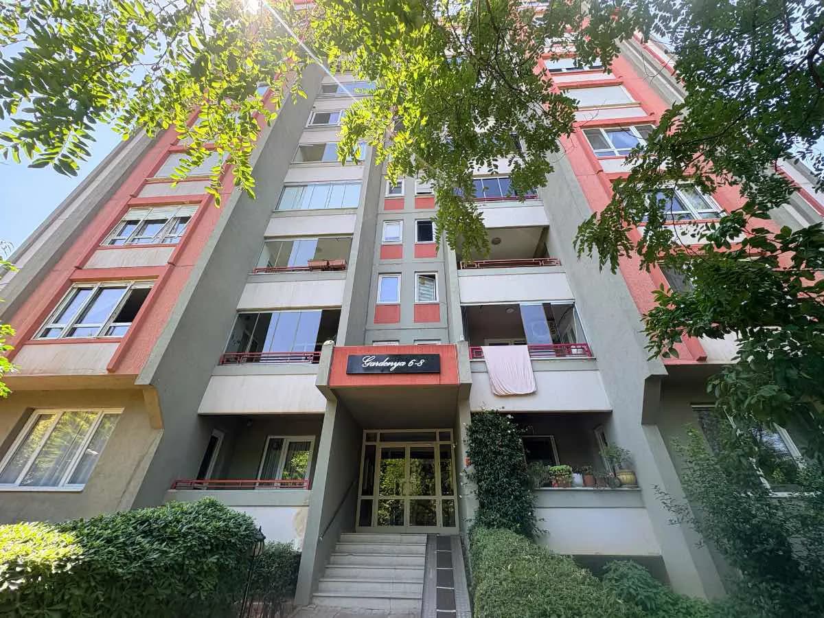 Ataşehir Gardenya Sitesinde Balkonlu 3+1 Daire — fotoğraf 1
