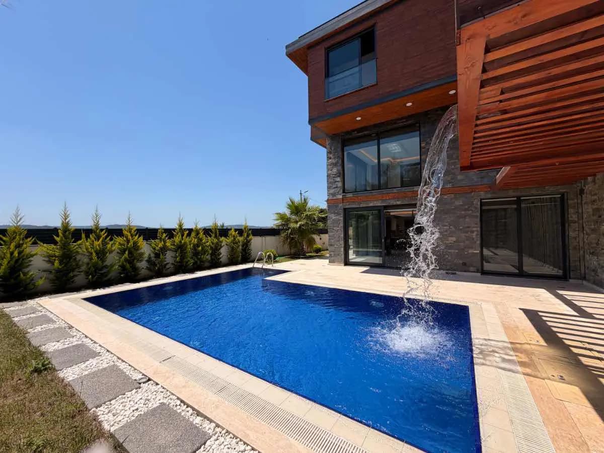Şile Çavuş Mah’de 2026 Sıfır 4+1 Lüks Villa | 530 M² | Yerden Isıtma | Kat Mülkiyetli Tapu — fotoğraf 2