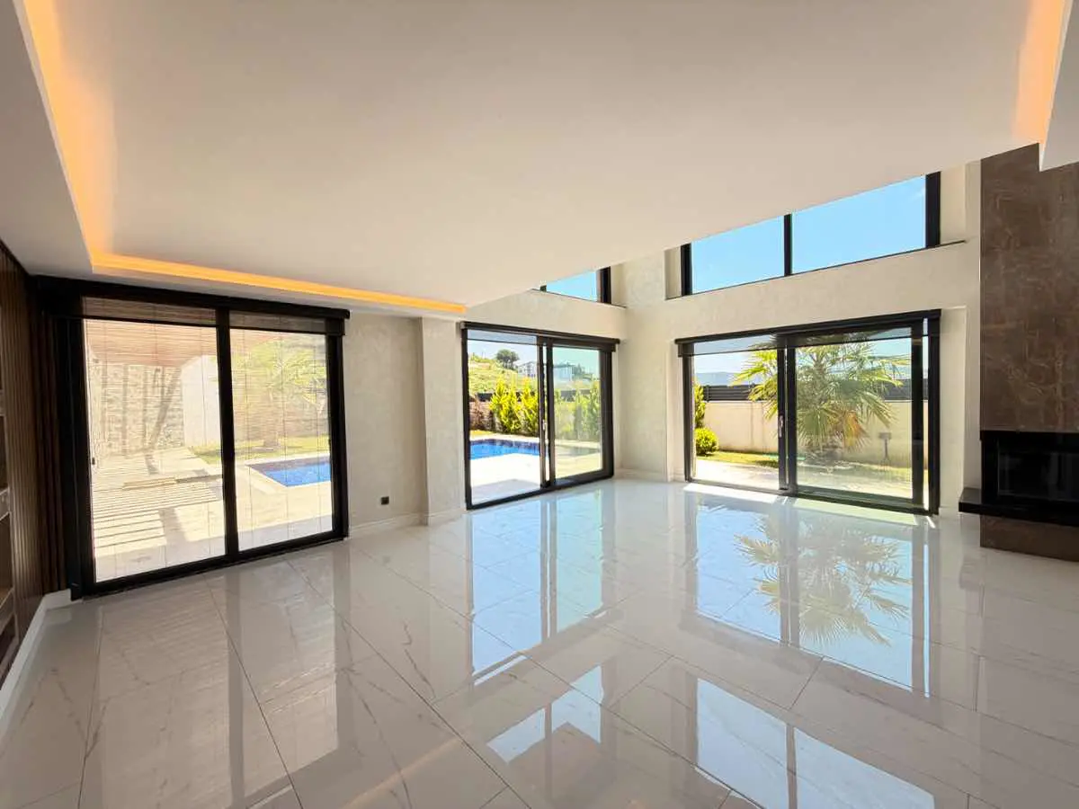 Şile Çavuş Mah’de 2026 Sıfır 4+1 Lüks Villa | 530 M² | Yerden Isıtma | Kat Mülkiyetli Tapu — fotoğraf 3