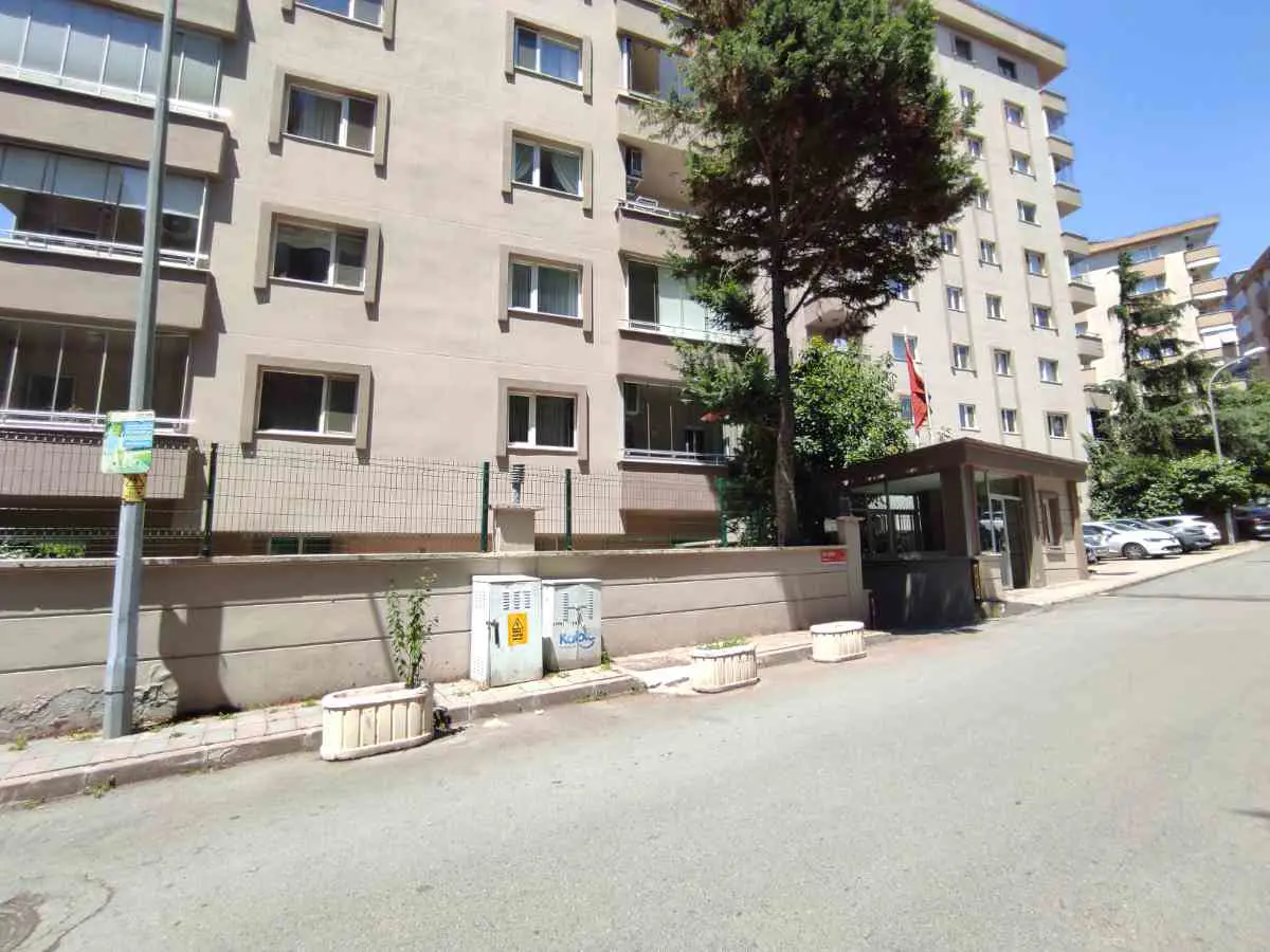 Ataşehir Yenişehir Atapol Sitesi’nde 4+1 Çatı Dubleksi — fotoğraf 4