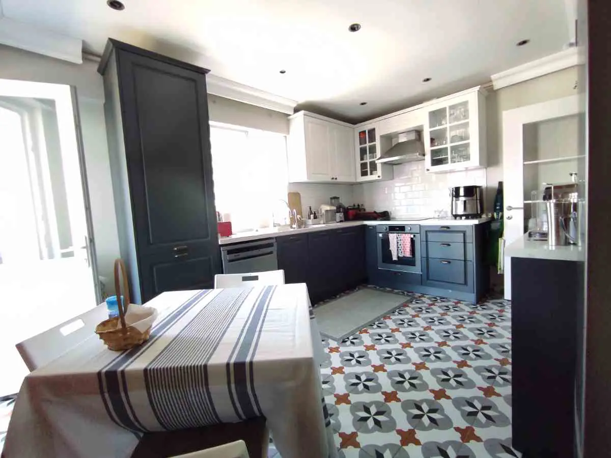 Ataşehir Yenişehir Atapol Sitesi’nde 4+1 Çatı Dubleksi — fotoğraf 1