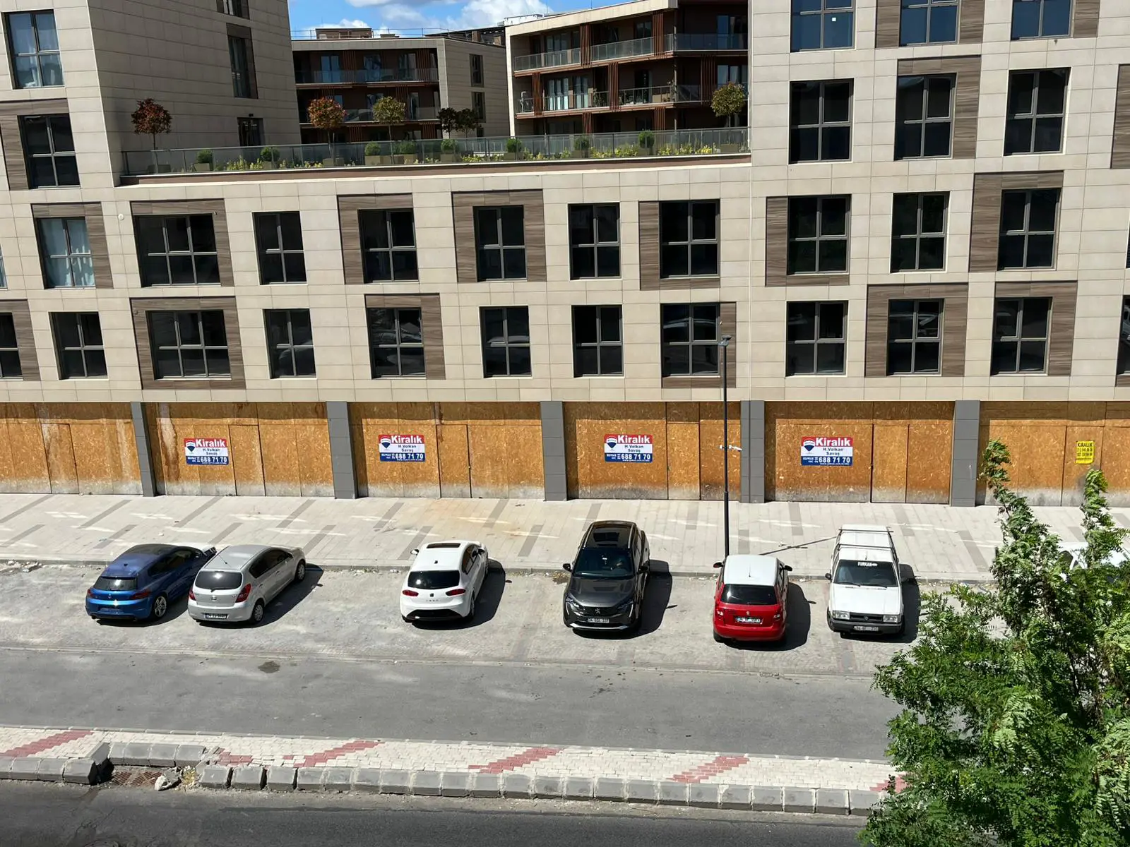 Sur Yapı Topkapı Da 38 M² Satılık Dükkan Mağaza — fotoğraf 3