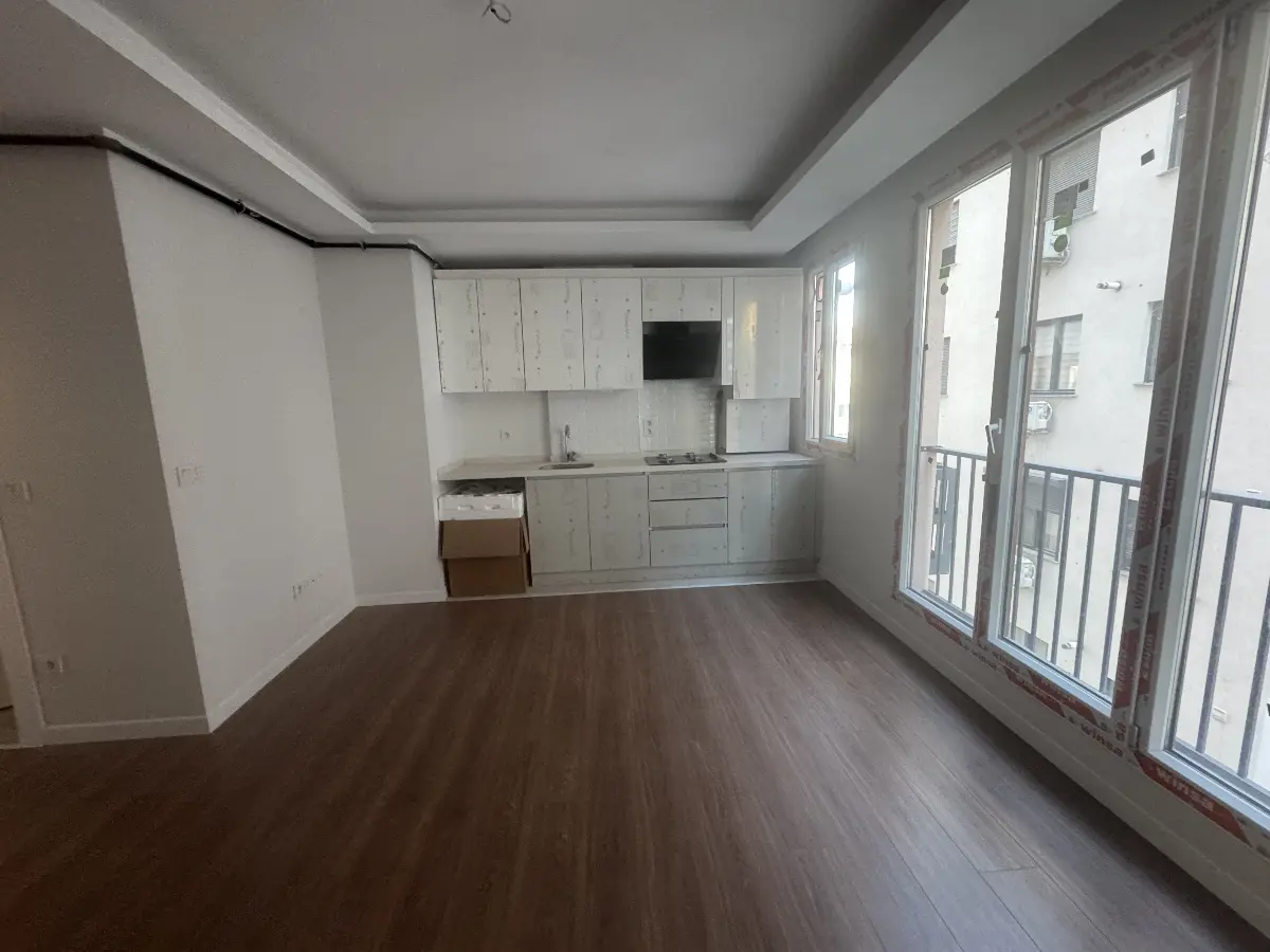Kadıköy Merdıvenköy' De, Ünıversıte Yanı Sıfır Kıralık 1+1 — fotoğraf 3