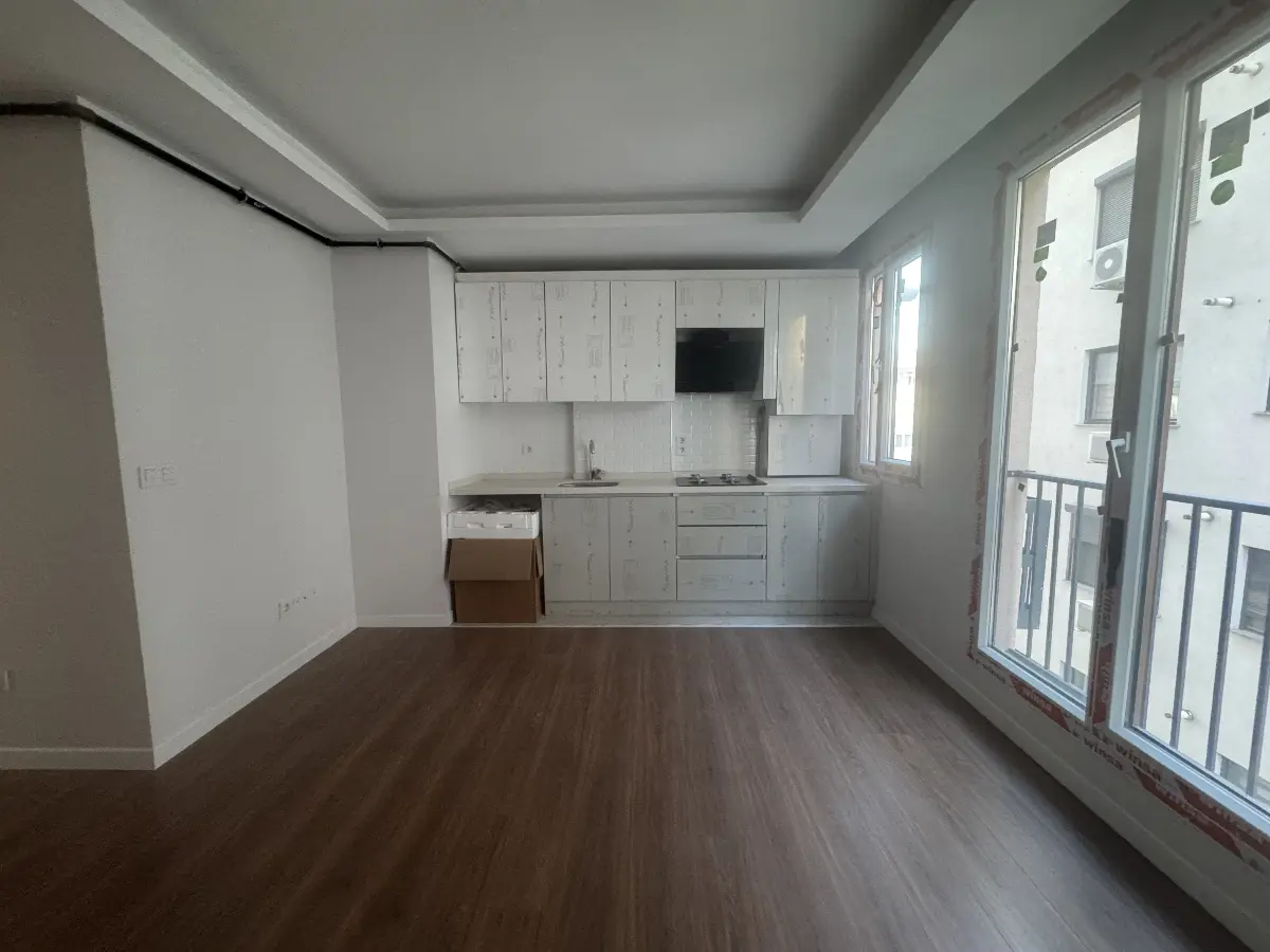 Kadıköy Merdıvenköy' De, Ünıversıte Yanı Sıfır Kıralık 1+1 — fotoğraf 2