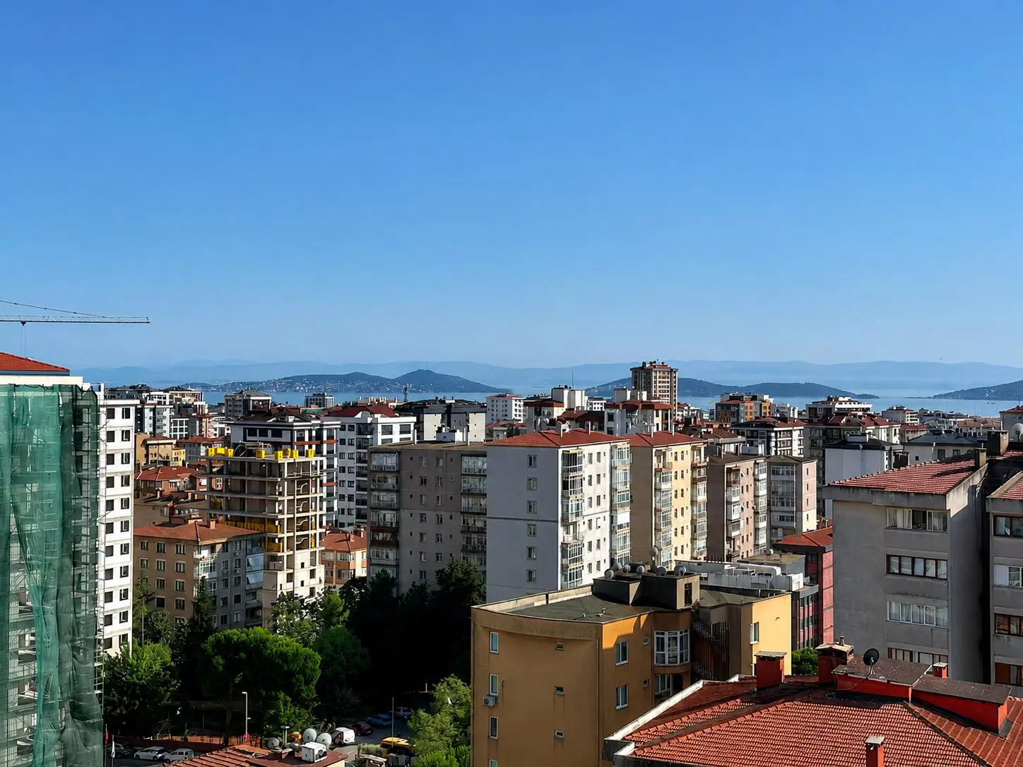 Kozyatağı’nda 12. Kat 3+1 | 4 Cepheli, 2 Banyolu, Balkonlu | Krediye Uygun — fotoğraf 4