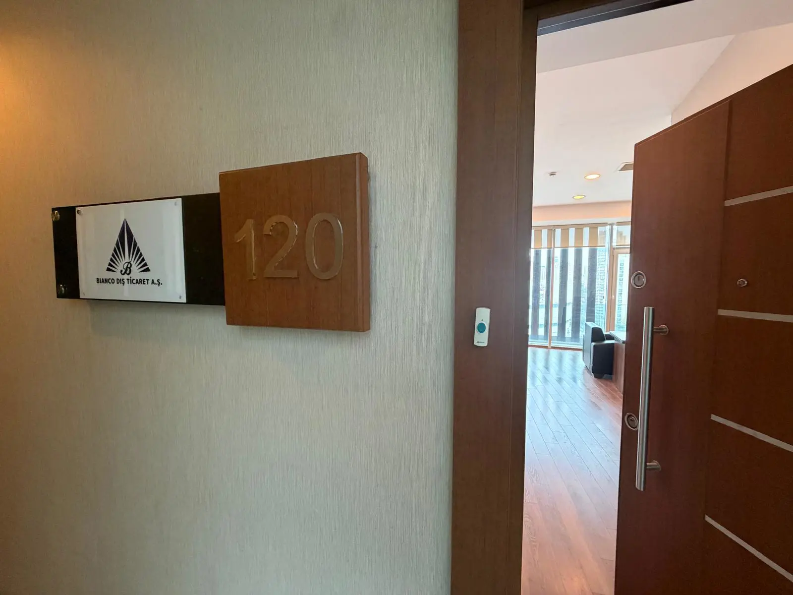 Ataşehir Ağaoğlu My Prestige Eşyalı Kiralık Ofis 72 M2 — fotoğraf 2