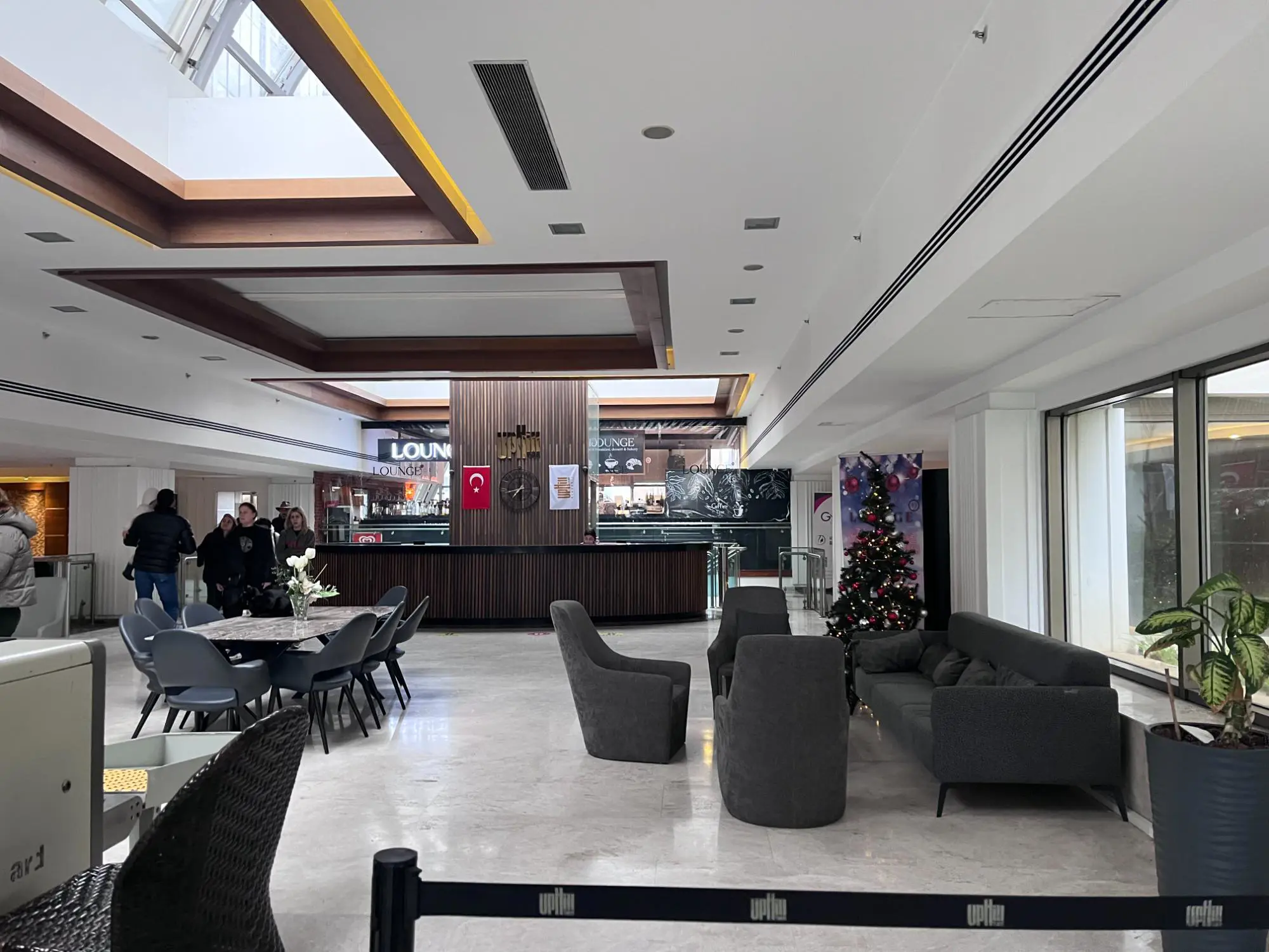 Ataşehir Barbaros’ta 8. Kat Plaza Ofisi | Boş, Merkezi Isıtma, Batı Cephe — fotoğraf 1