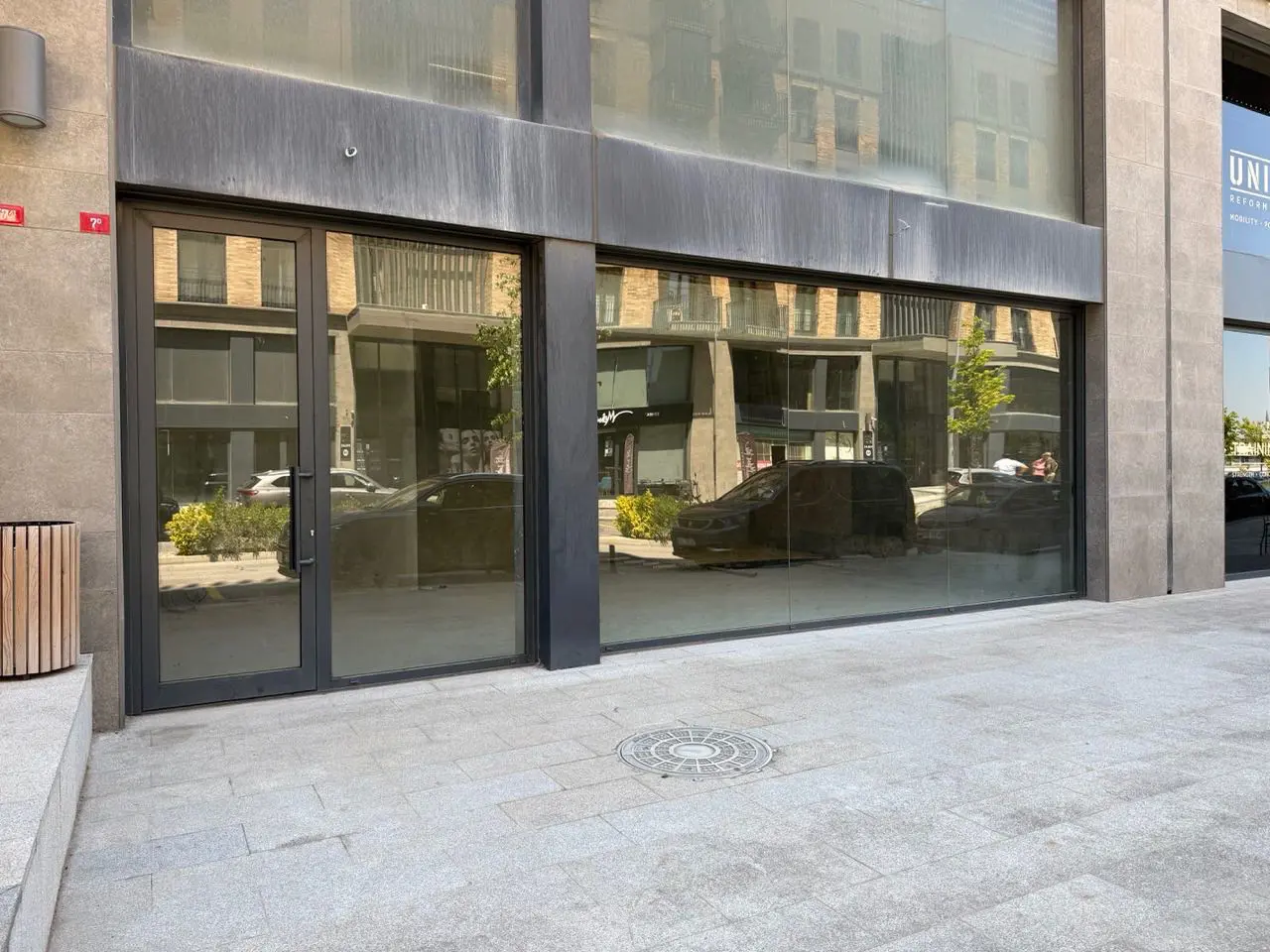 Sinpaş Finans Şehir Cadde Üstü 3 Katlı Kiralık 154 M2 Dükkan — fotoğraf 4