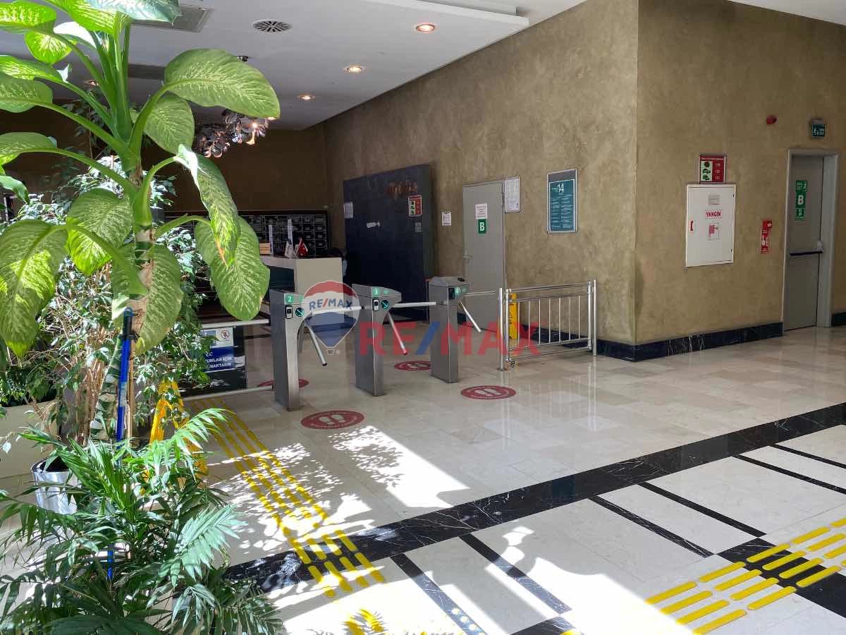 Ataşehır My Offıce 'te Brüt 490 M2 Kdv'lı Kıralık Ofıs Fırsatı — fotoğraf 3