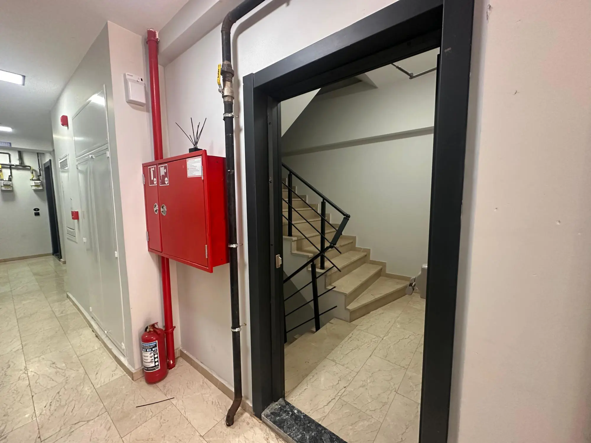 Kozyatağında Yeni Bina'da 3+1 Kiralık Harika Konumda 0 Daire — fotoğraf 5