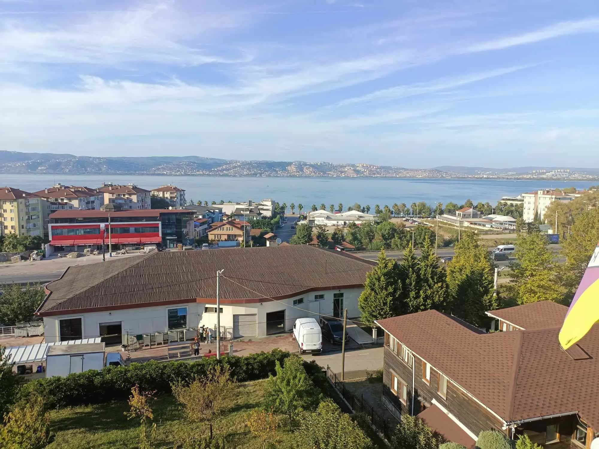 Kocaeli Başiskele'de Ultra Lüks Eşyalı Kiralık 6+2 Villa — fotoğraf 3