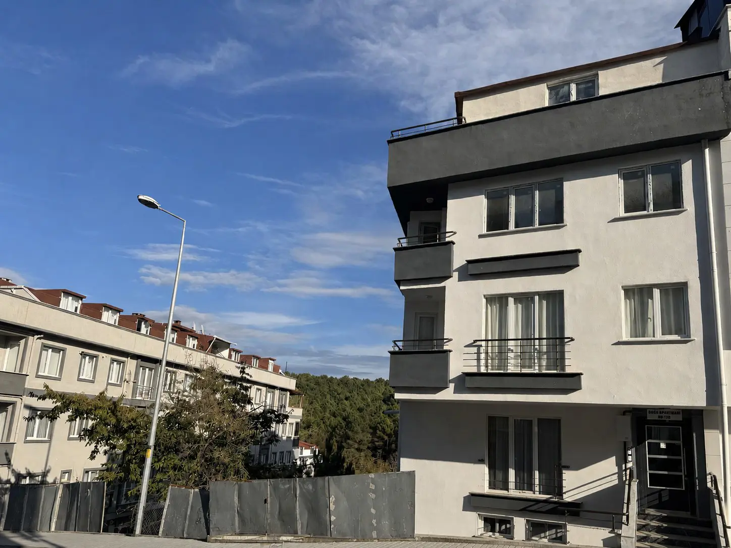 Çekmeköy Merkez Mah. Köroğlu Cad. Üzerınde Satılık 2+1 Boş Daıre — fotoğraf 1