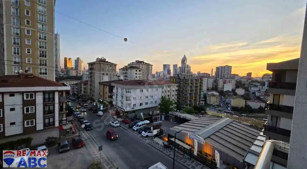 Ifm "finans Merkezi'ne Komşu Site İçinde Geniş 2+1 Fırsatı — fotoğraf 1