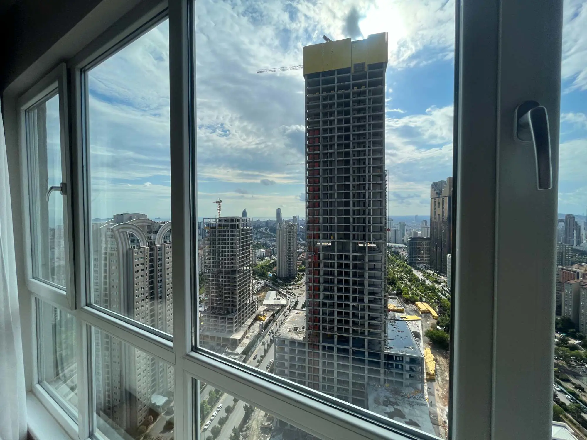 Şahane! 'boş' My Towerland Ataşehir 3381-3 Ada D Blok 136m2 Satılık 2+1 Daire — fotoğraf 1