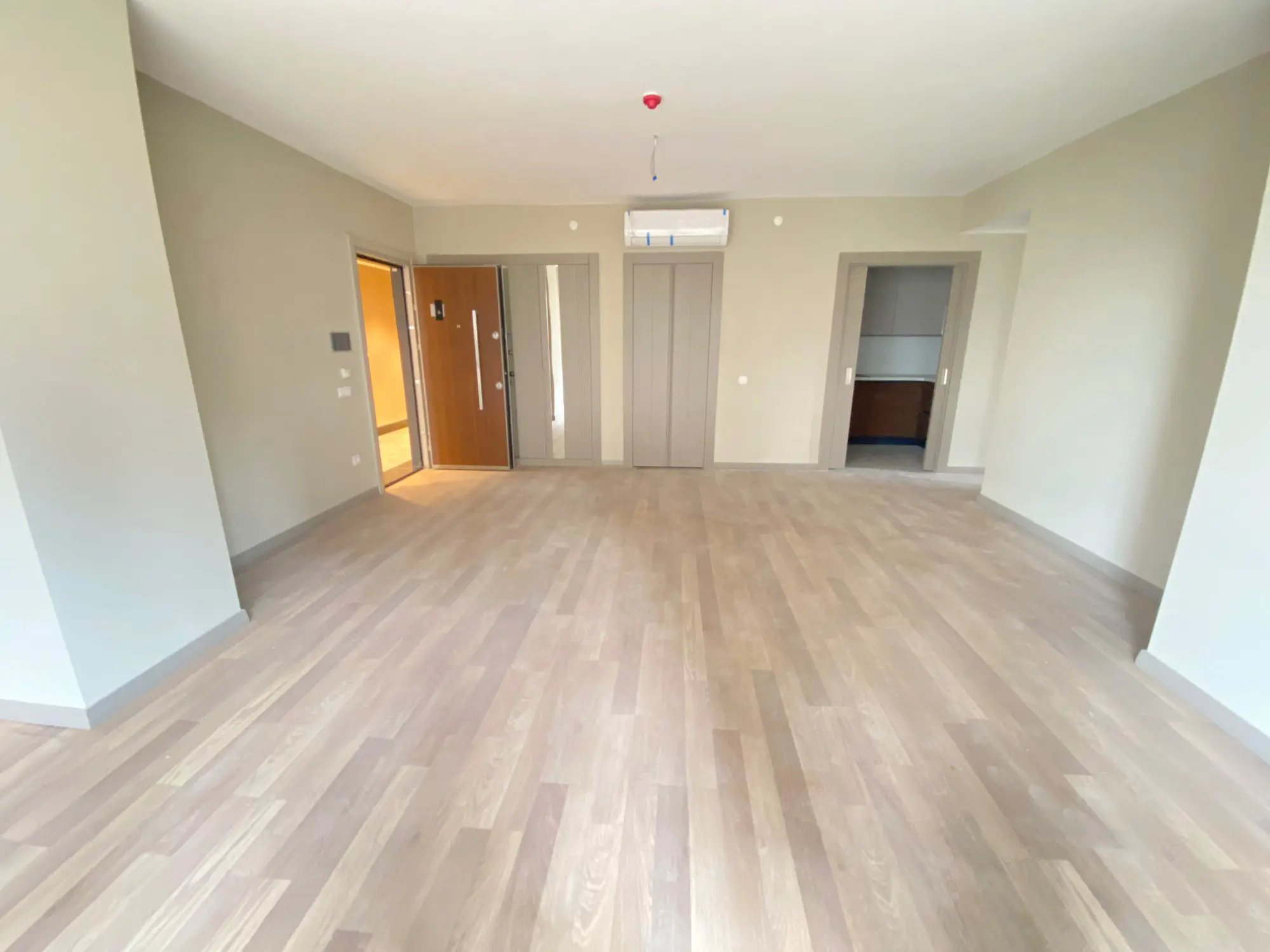 Ağaoğlu Çekmeköy Park’ta Doğu-Güney Cepheli 3+1 | Yerden Isıtma | 2 Banyo | Balkon — fotoğraf 2